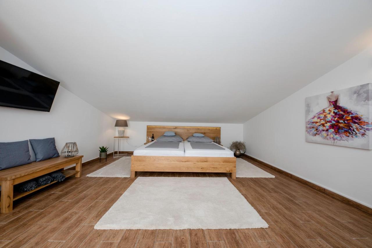 Palit 497/D, Apartment F 外观 照片