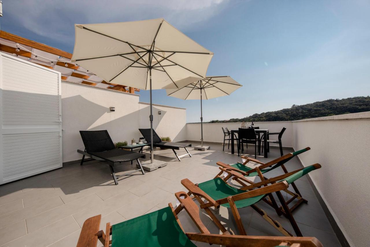 Palit 497/D, Apartment F 外观 照片